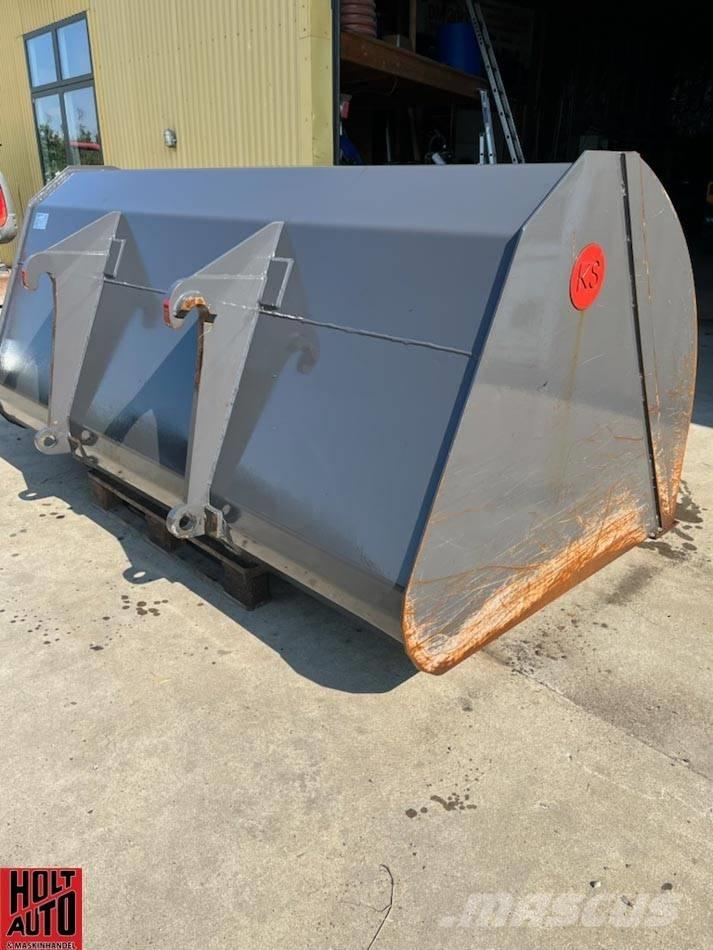 Kirk skovl Cargadoras sobre ruedas