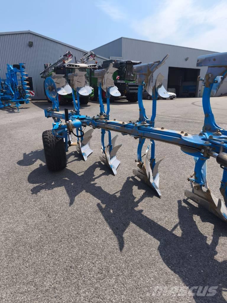 Lemken Juwel 7 Arados reversibles suspendidos