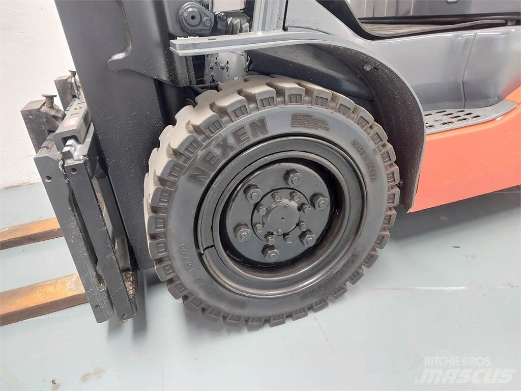 Toyota 52 8FDJF35 Carretillas diesel