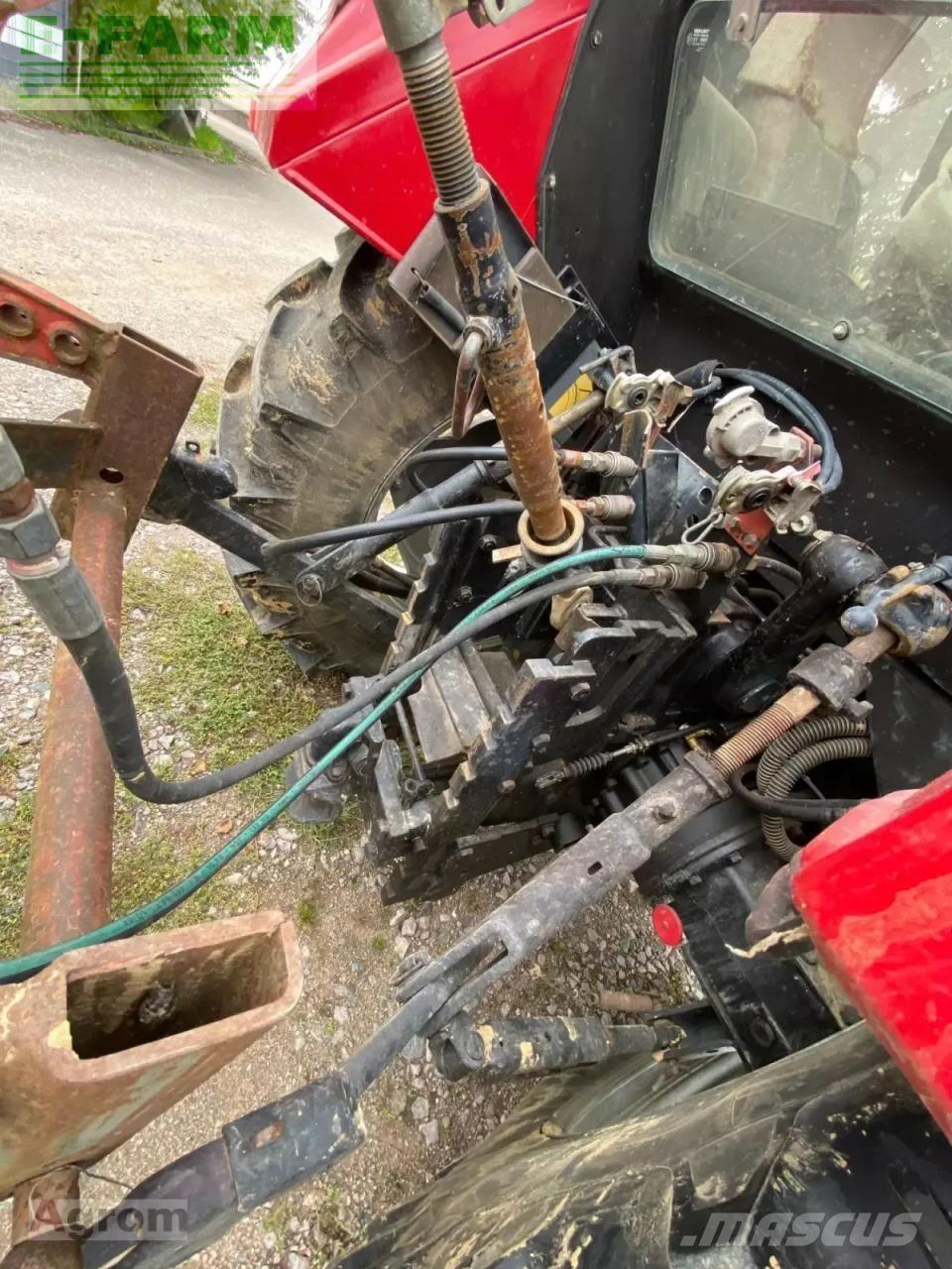 Case IH 844 a Tractores