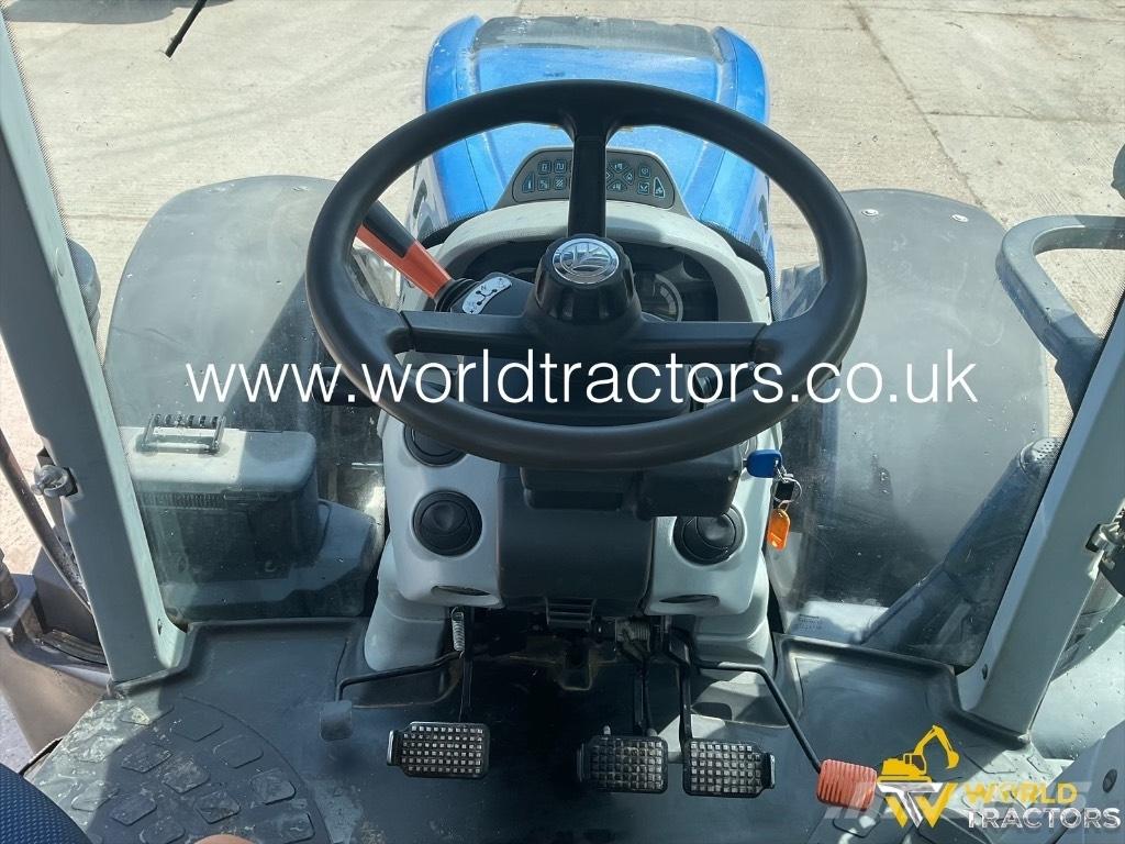 New Holland T 7.245 Tractores