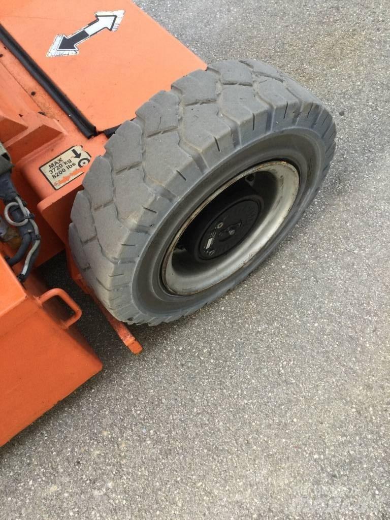 JLG E 300 AJP Plataforma de trabajo articulada