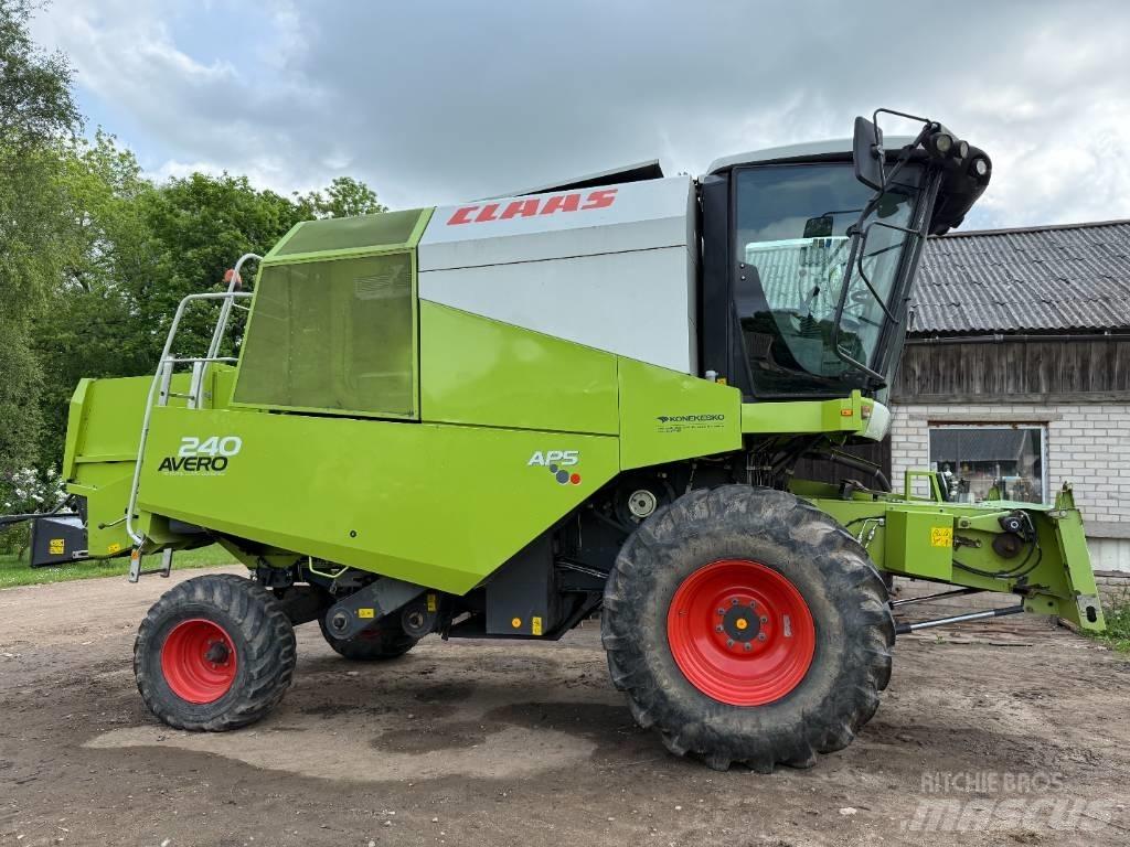 CLAAS Avero 240 Cosechadoras combinadas