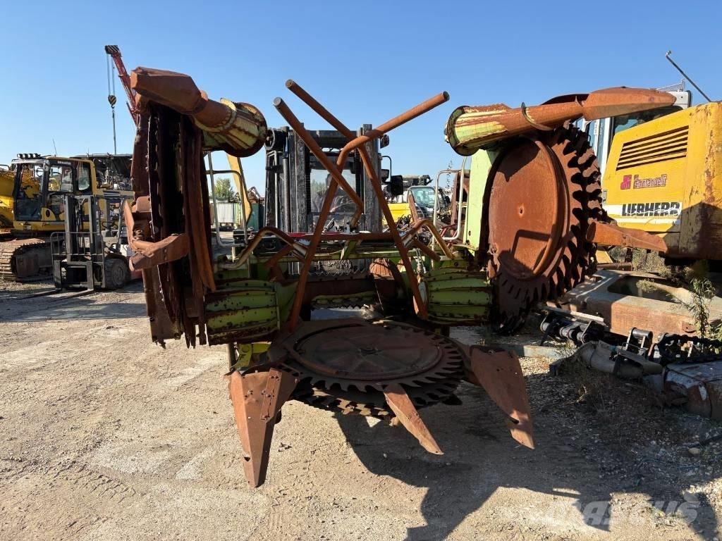 CLAAS RU 450 Picadoras de forraje autopropulsadas