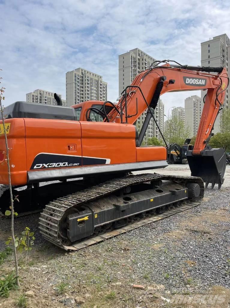 Doosan DX 300 LC Excavadoras de cadenas
