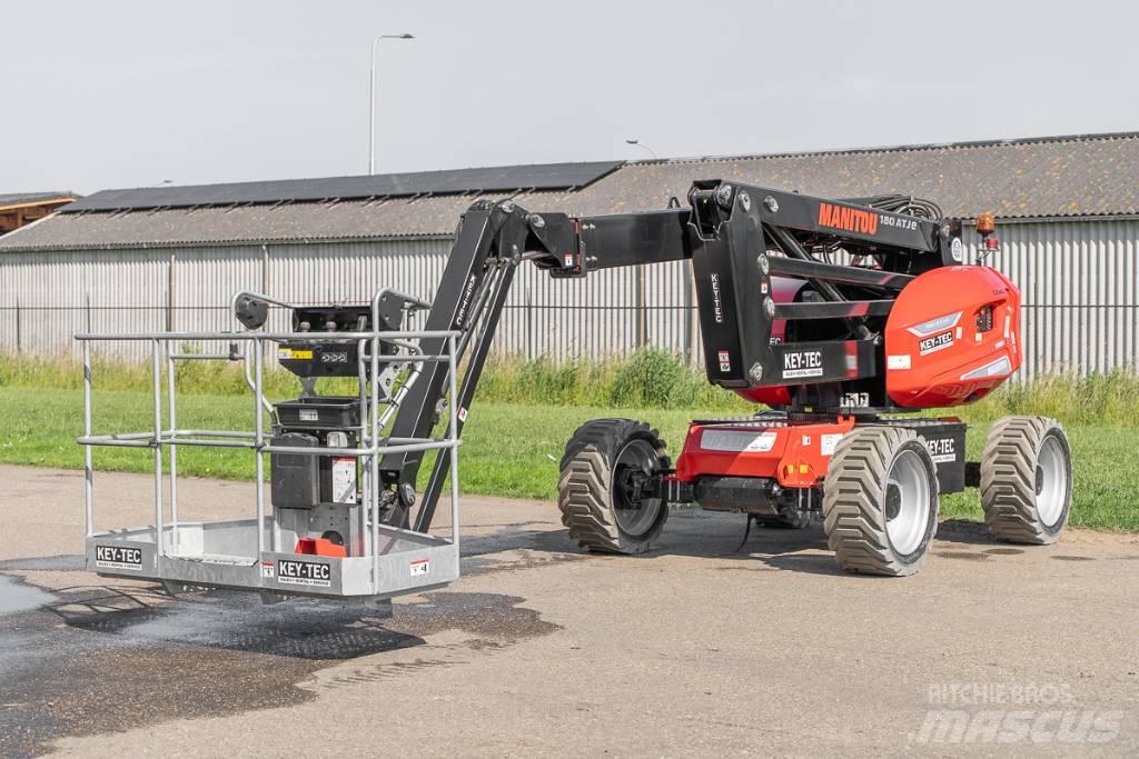 Manitou 180 ATJ e Plataforma de trabajo articulada