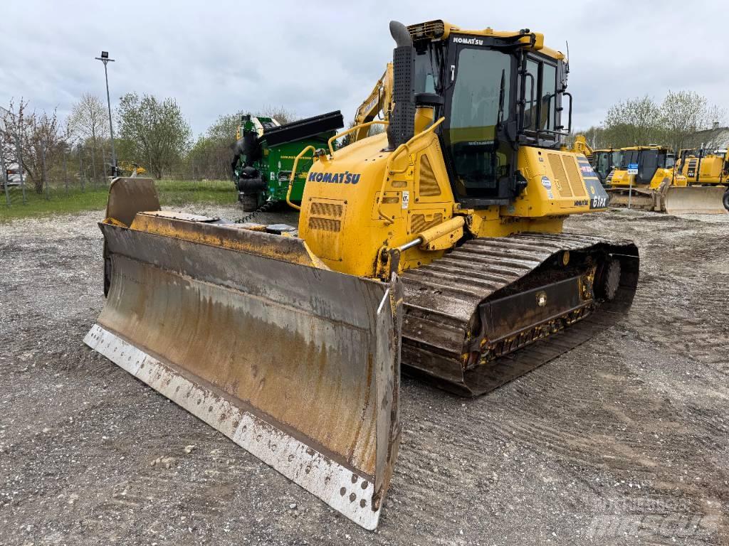 Komatsu D 61 PX-24 Buldozer sobre oruga