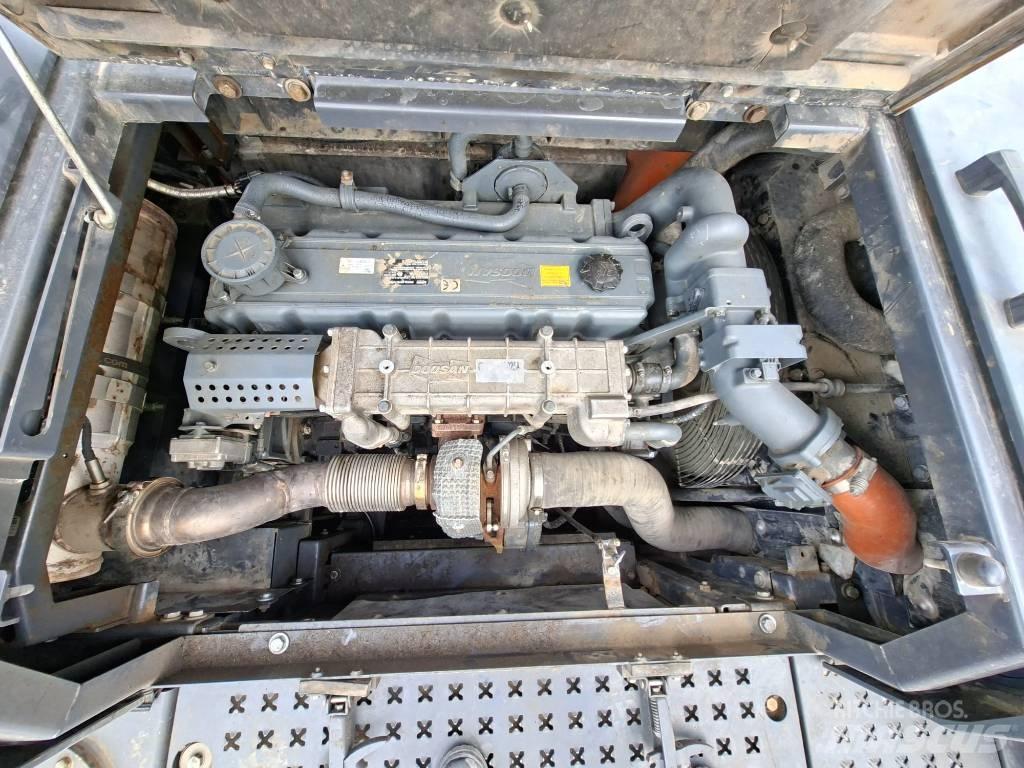 Doosan DX 300 LC-5 Excavadoras de cadenas