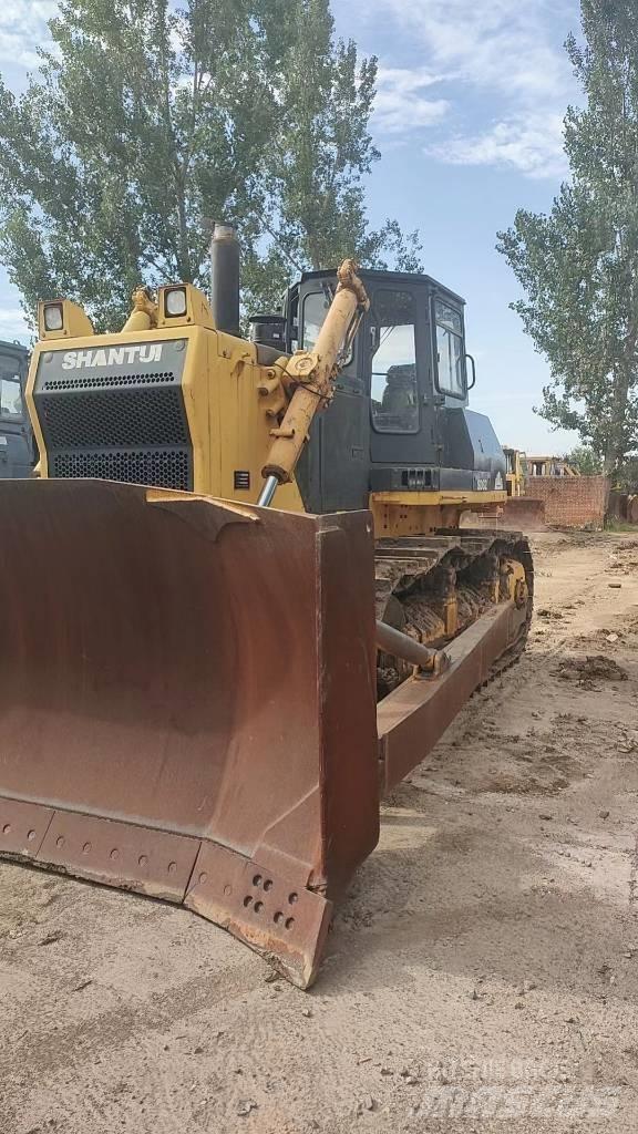 Shantui SD 32 Buldozer sobre oruga