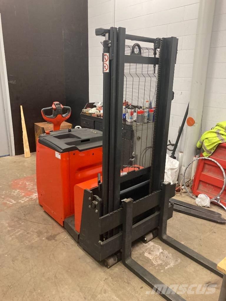 Linde L12AC Apiladores eléctricos