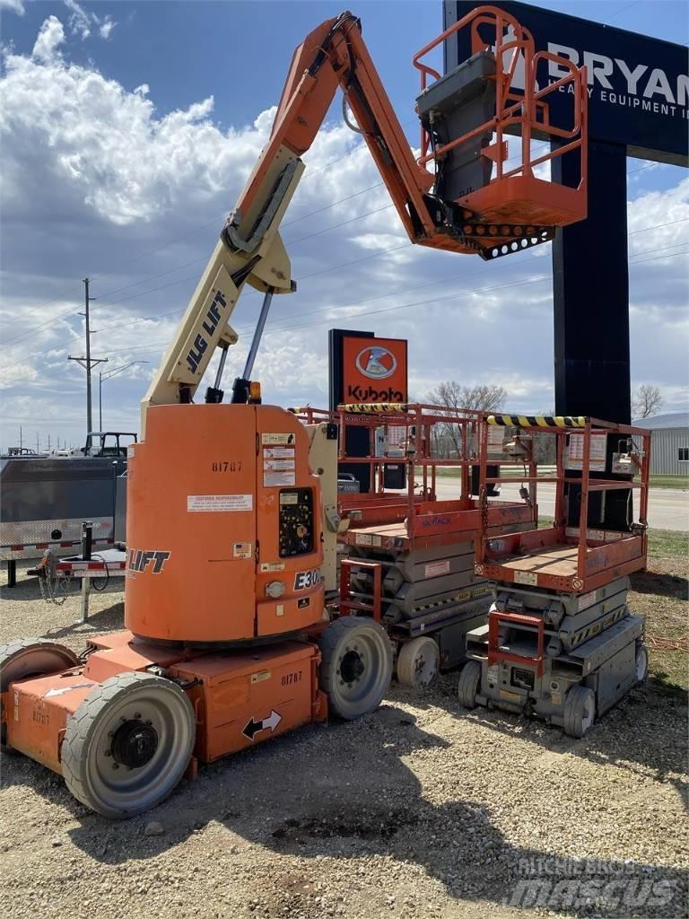 JLG E300AJP Plataforma de trabajo articulada