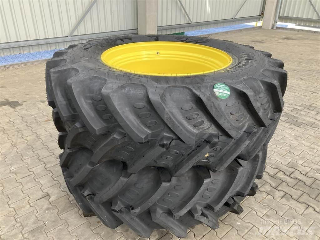 BKT 520/85R38 Neumáticos, ruedas y llantas