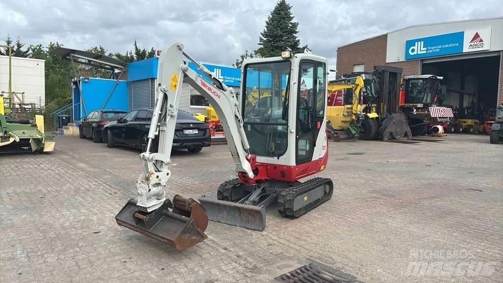 Takeuchi TB216 A Mini excavadoras < 7t