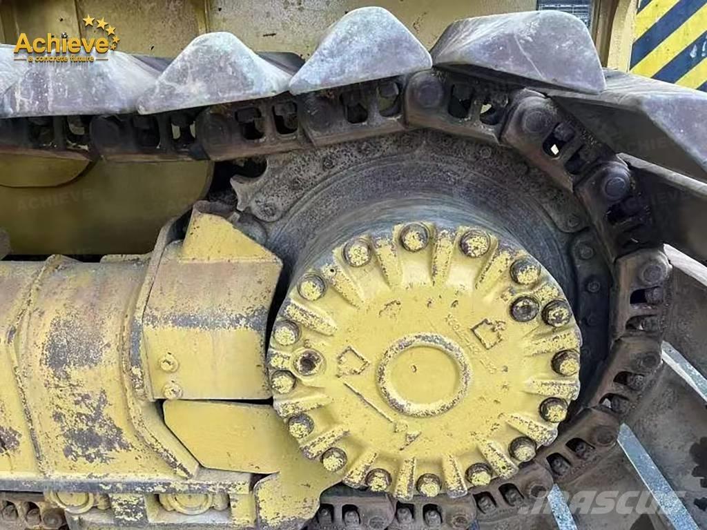 CAT D 3 Buldozer sobre oruga
