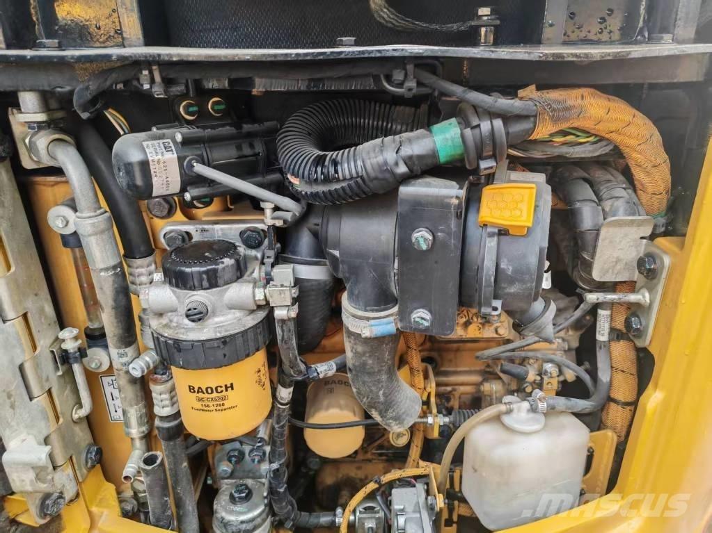 CAT 302 CR Mini excavadoras < 7t