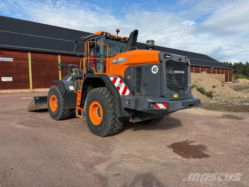 Develon DL 380-7 Cargadoras sobre ruedas