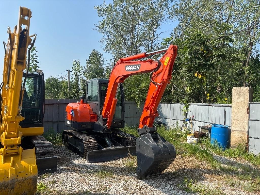 Doosan DH 60-7 Mini excavadoras < 7t