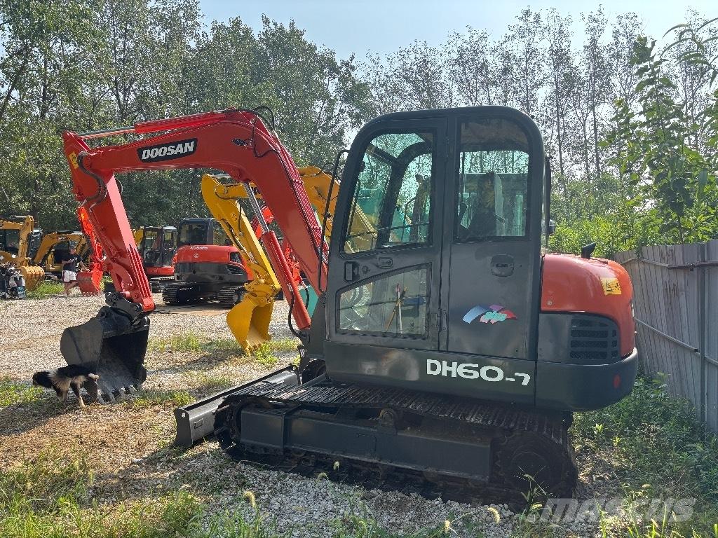 Doosan DH 60-7 Mini excavadoras < 7t