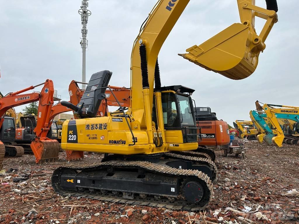 Komatsu PC 220-8M0 Excavadoras de cadenas