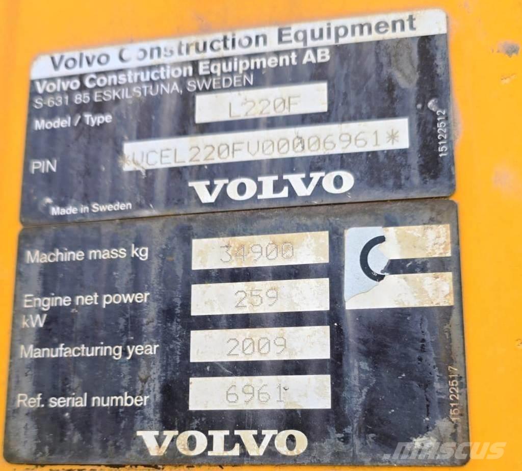 Volvo L 220 F Cargadoras sobre ruedas