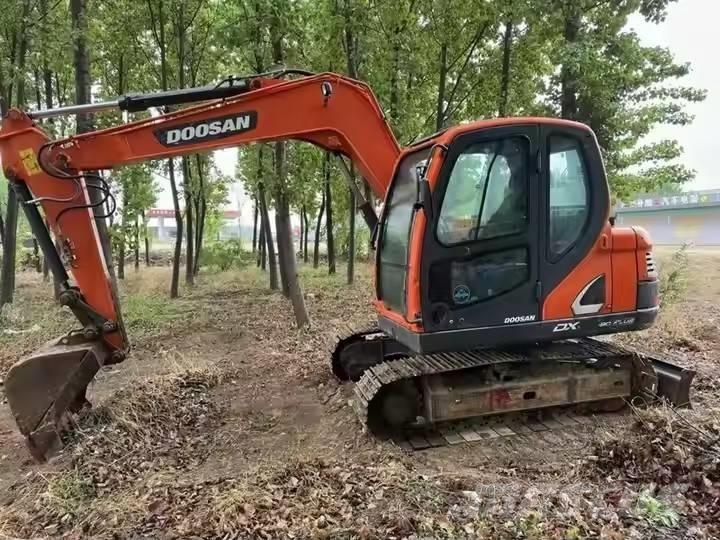 Doosan DX 75 Excavadoras de cadenas