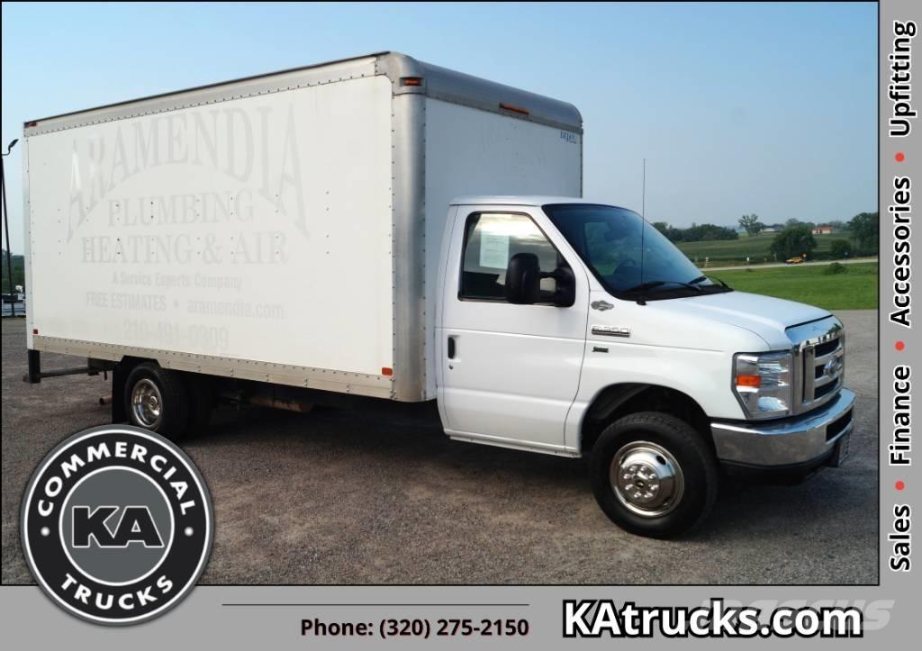 Ford E 350 SD Camiones caja cerrada