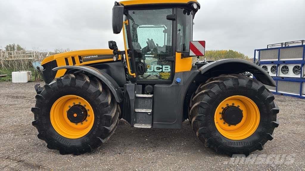 JCB Fastrac 4220 Tractores
