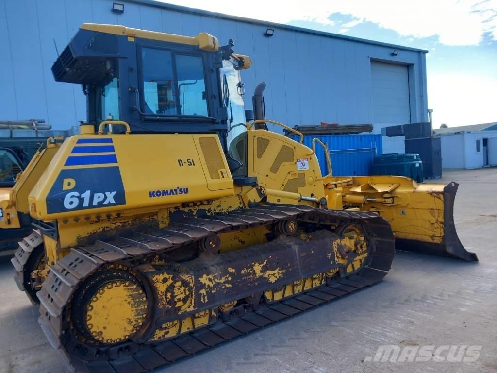 Komatsu D61PX-24 Buldozer sobre oruga