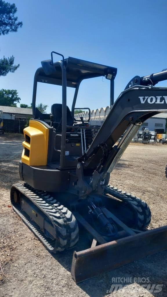 Volvo EC 27 D Mini excavadoras < 7t