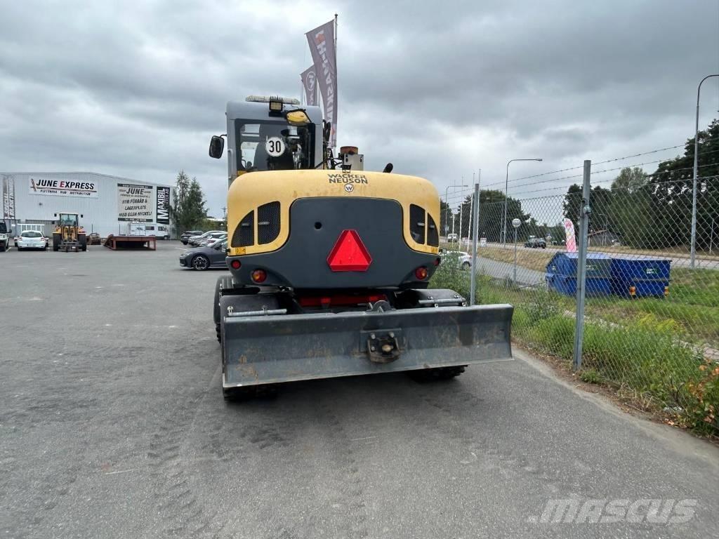 Wacker Neuson EW100 Excavadoras de ruedas