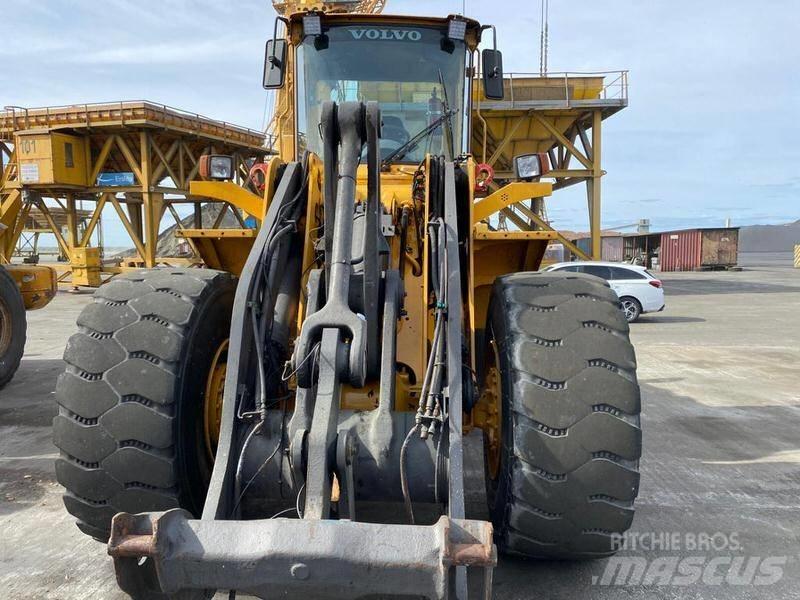 Volvo L 120 E.Ref.10 Cargadoras sobre ruedas