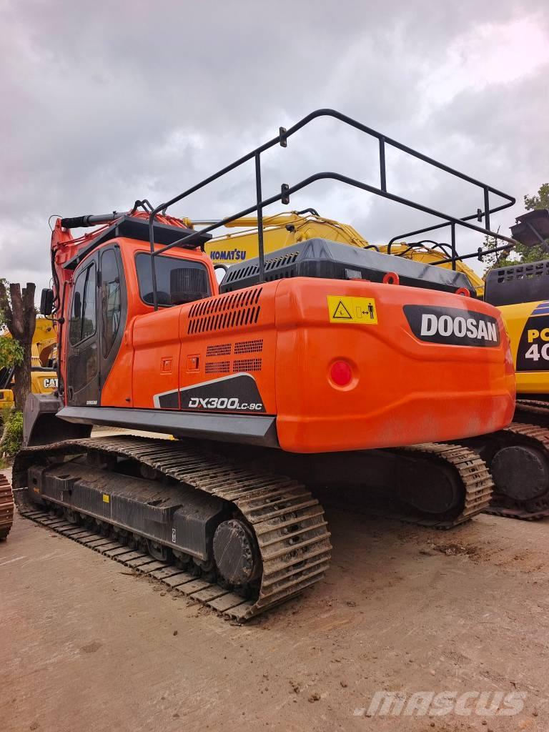 Doosan DX 300LC-9C Excavadoras de cadenas