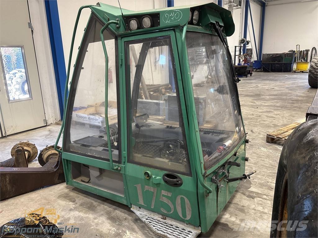 Gremo  Cabinas e interior