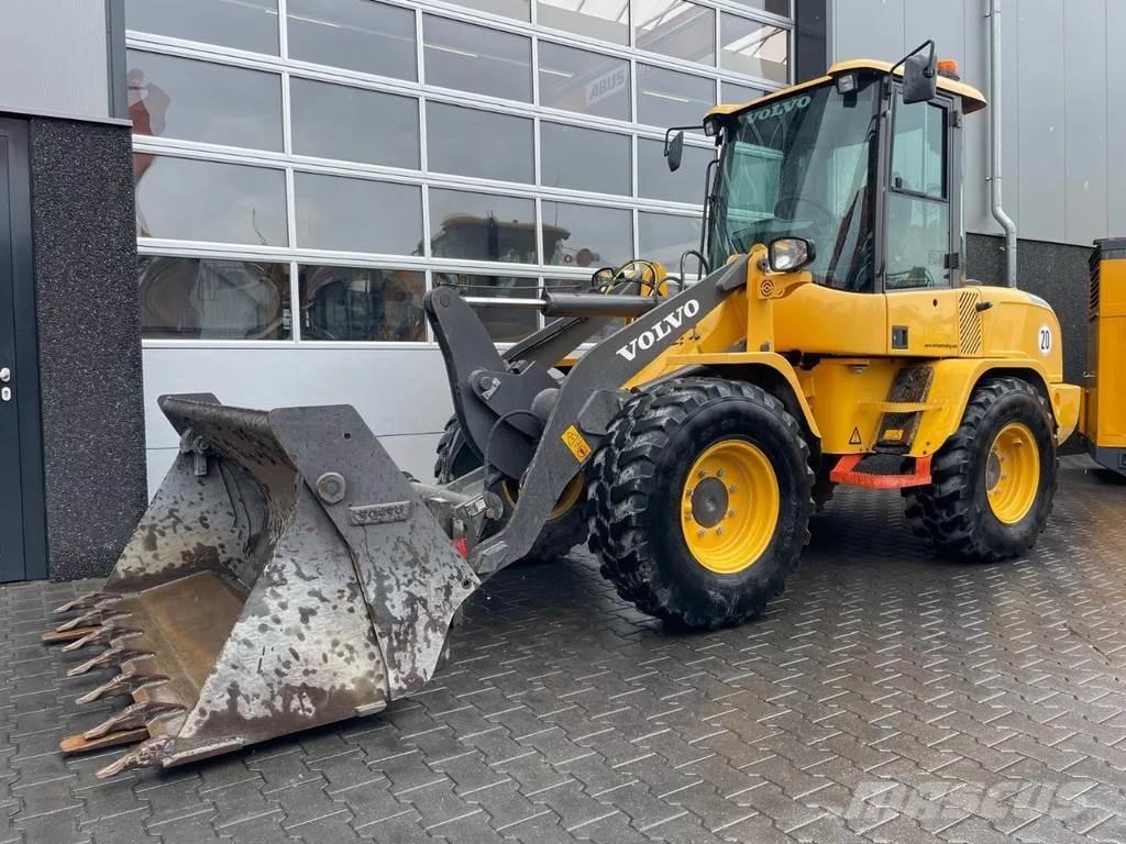 Volvo L30G Cargadoras sobre ruedas