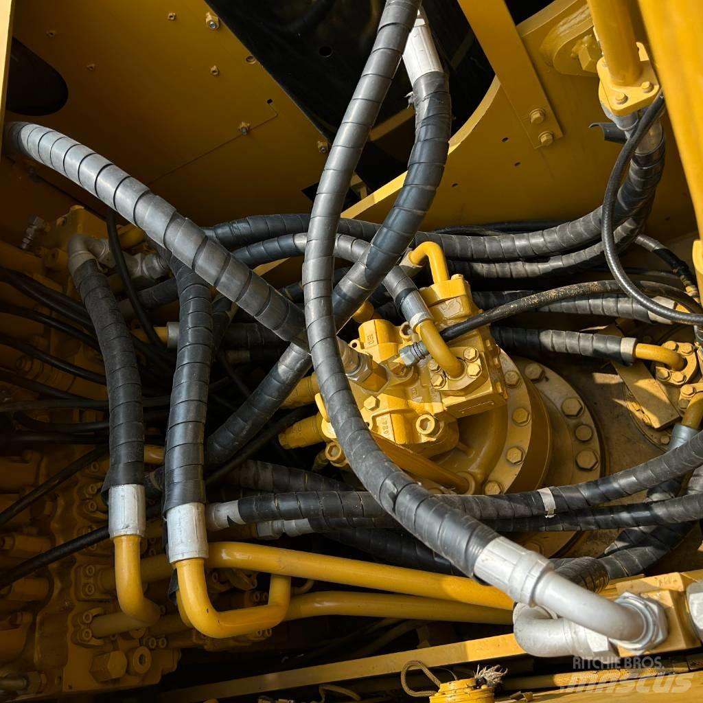 CAT 323D2L Excavadoras de cadenas