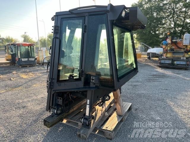 CASE D 1650 NEW CAB Cabinas e interior