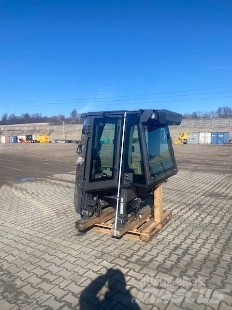 CASE D 1650 NEW CAB Cabinas e interior