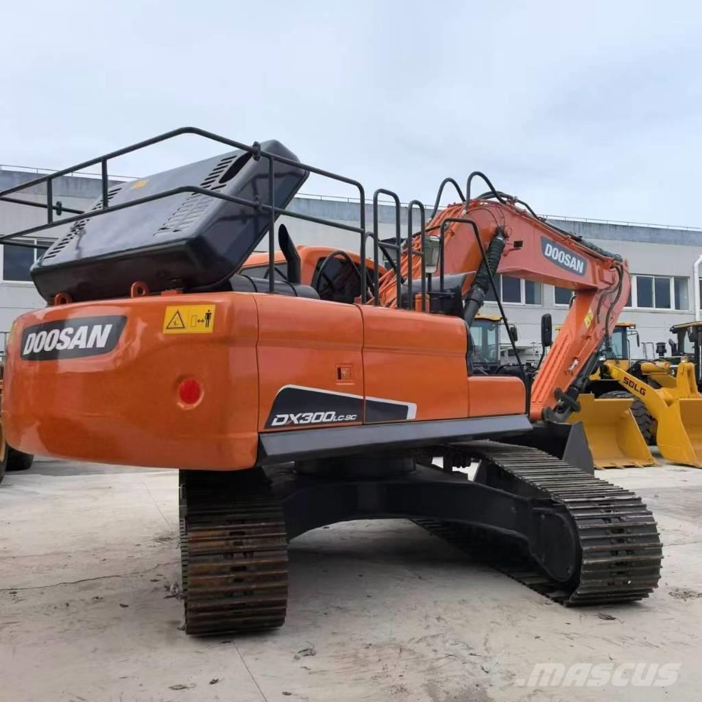 Doosan DX 300 Excavadoras de cadenas