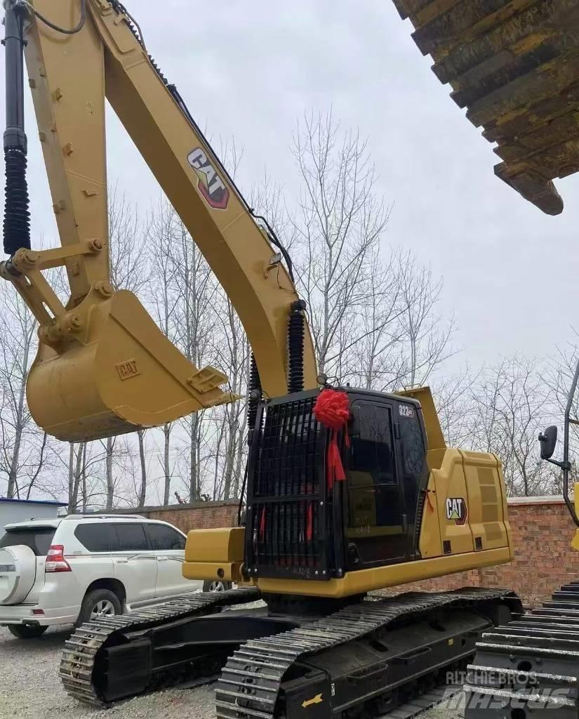 CAT 323 Excavadoras de cadenas