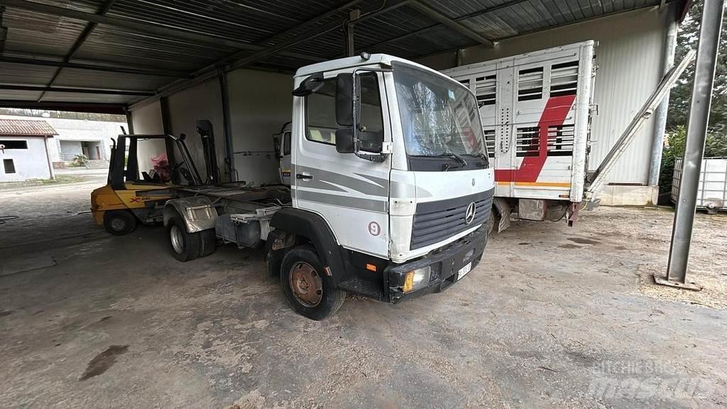 Mercedes-Benz 711 Otros camiones