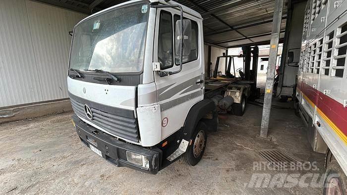 Mercedes-Benz 711 Otros camiones