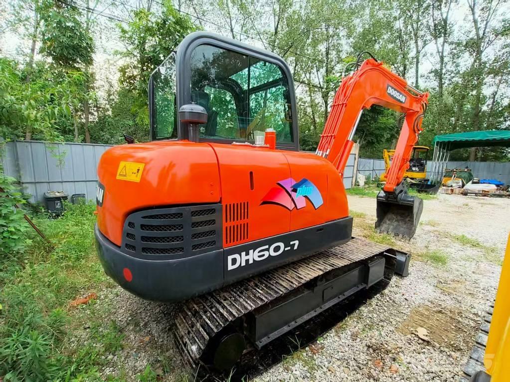 Doosan DH 60-7 Mini excavadoras < 7t