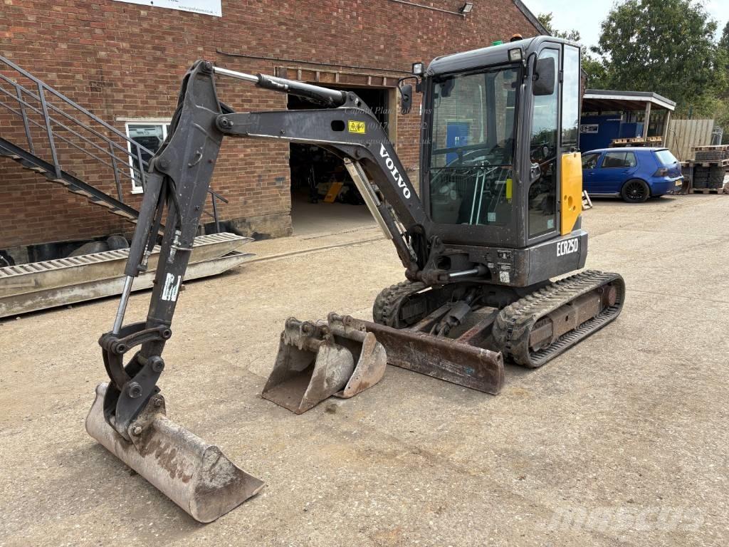 Volvo ECR 25 D Mini excavadoras < 7t