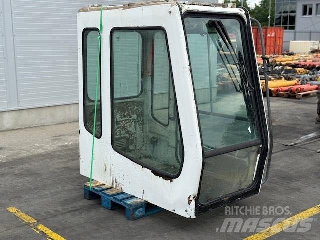 Liebherr CAB SERIE B Cabinas e interior