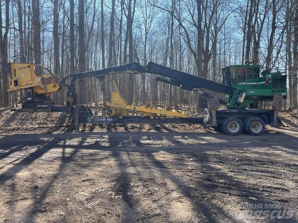 John Deere 437 D Cargadora forestal