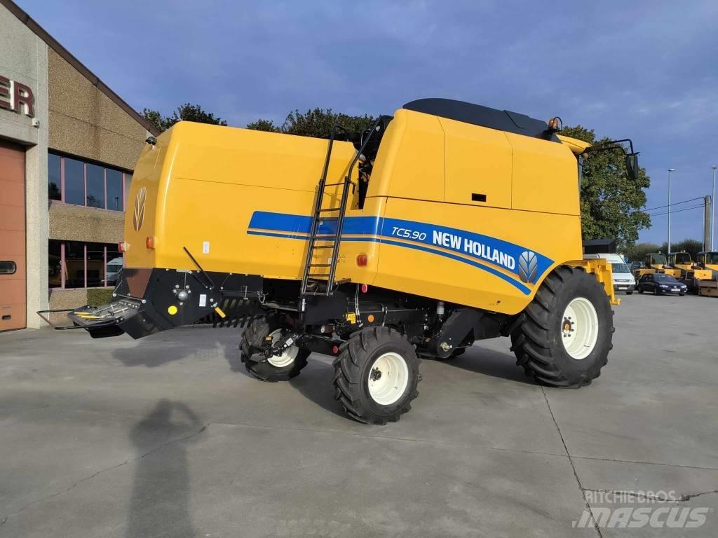 New Holland TC 5.90 Cosechadoras combinadas