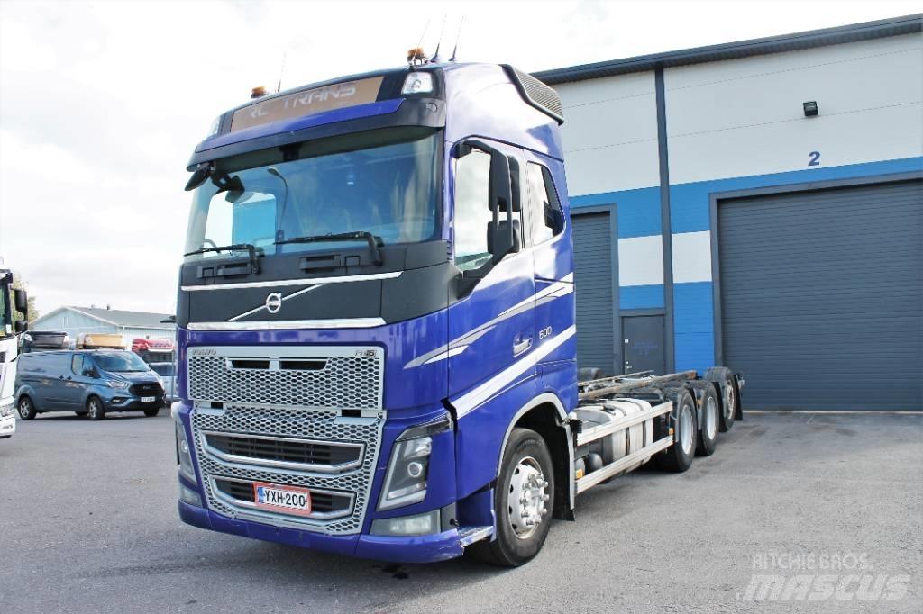 Volvo FH16 600  8x4*4 Camiones chasis
