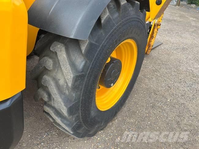 JCB 540-140 Carretillas telescópicas