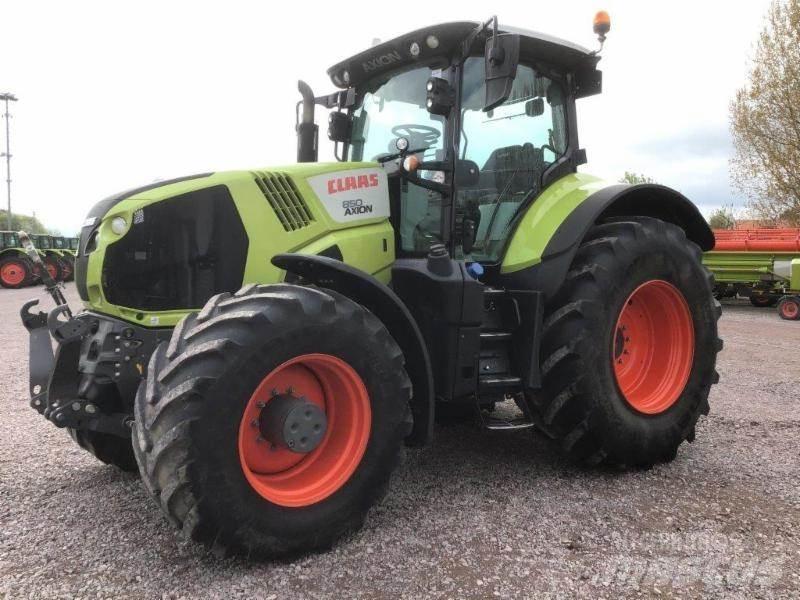 CLAAS AXION 850 Tractores