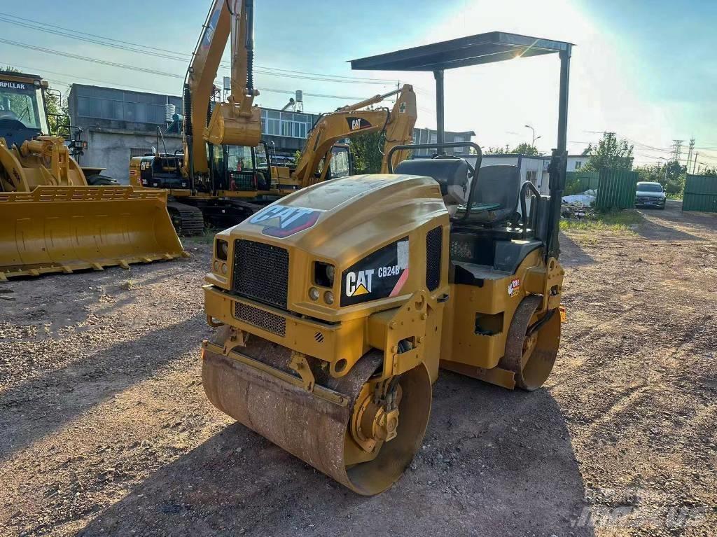 CAT CB 24 B Rodillos de doble tambor